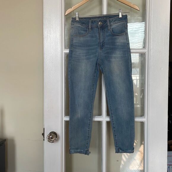 American Eagle outfitters hi rise jegging crop light jeans distress hem size 4 - Picture 1 of 13